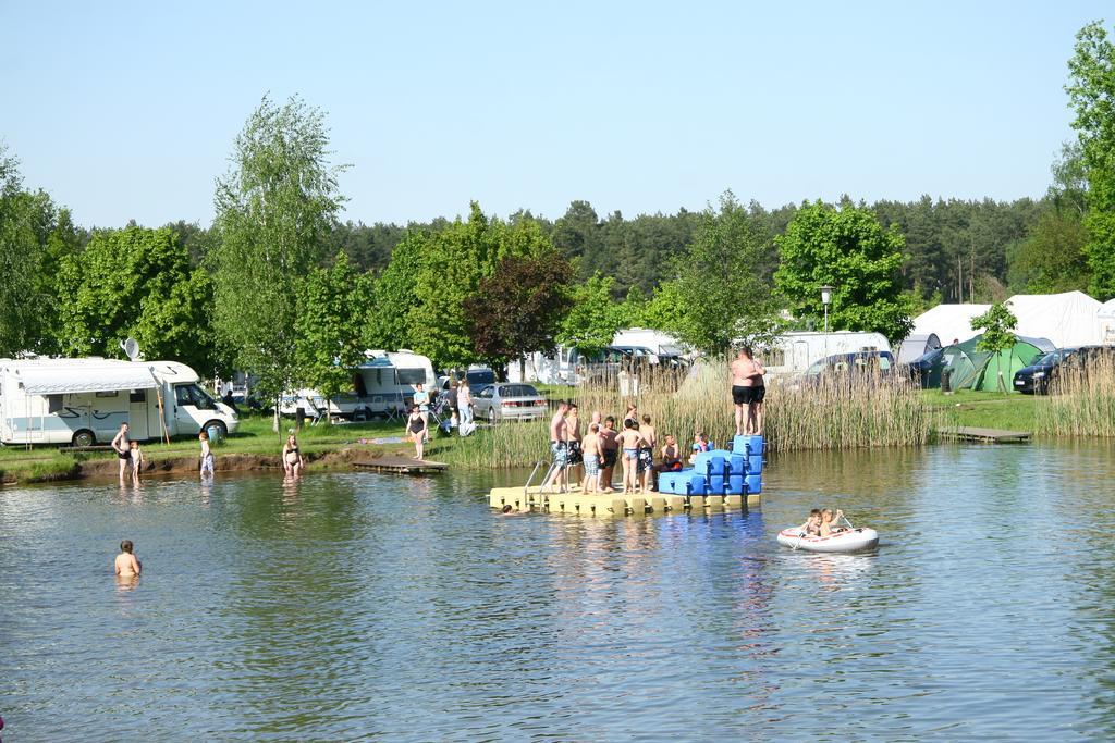 Ferien-& Erlebnispark Ploetzky Schönebeck Exterior foto